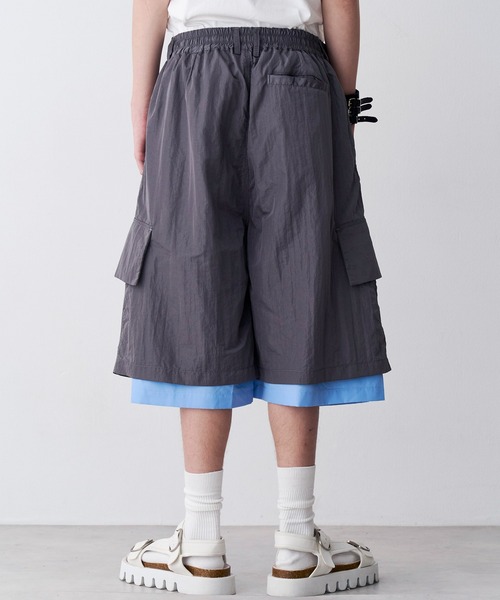 SeeSew(シーソー)の「【UNISEX】LAYERD WIDE SHORTPANTS/レイヤードワイドショートパンツ(その他パンツ・メンズ・グレー/ブラック/ネイビー・M/L)」の22枚目の写真