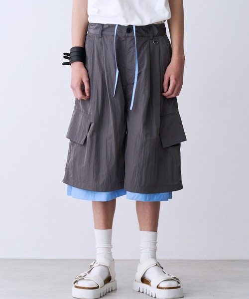SeeSew(シーソー)の「【UNISEX】LAYERD WIDE SHORTPANTS/レイヤードワイドショートパンツ(その他パンツ・メンズ・グレー/ブラック/ネイビー・M/L)」の19枚目の写真