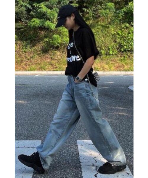 GRAVER（グレーバー）の「[ユニセックス]LOVE SOMEONE 半袖Tシャツ_ブラック/ホワイト ロゴ（Tシャツ/カットソー・レディース・ブラック・SMALL/MEDIUM/LARGE）」の2枚目の写真