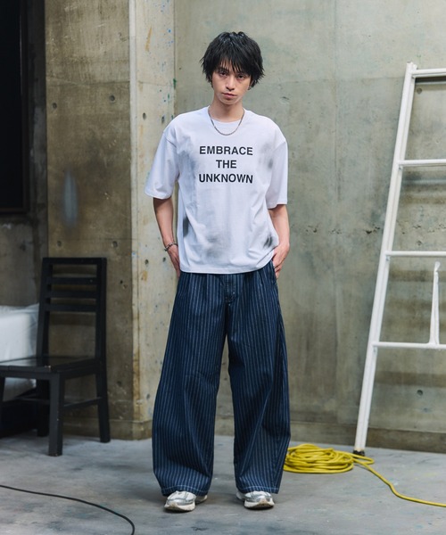 ILL'S(イルズ)の「タック バック刺繍 ストライプパンツ / 2-TUCK BACK EMBROIDERED STRIPE PANTS メンズ ウィメンズ ユニセックス(その他パンツ・メンズ・ブラック/ネイビー・L/M)」の6枚目の写真