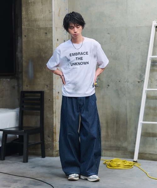ILL'S(イルズ)の「タック バック刺繍 ストライプパンツ / 2-TUCK BACK EMBROIDERED STRIPE PANTS メンズ ウィメンズ ユニセックス(その他パンツ・メンズ・ブラック/ネイビー・L/M)」の7枚目の写真