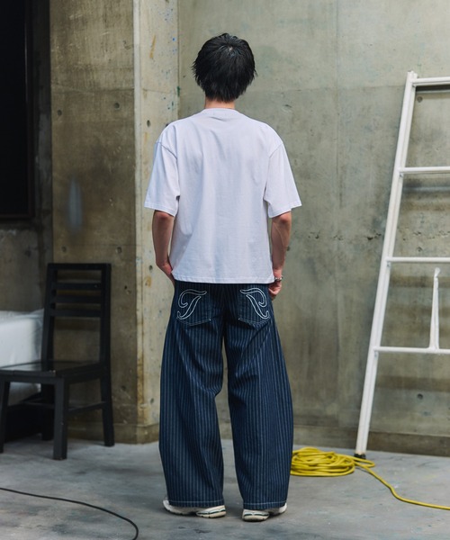 ILL'S(イルズ)の「タック バック刺繍 ストライプパンツ / 2-TUCK BACK EMBROIDERED STRIPE PANTS メンズ ウィメンズ ユニセックス(その他パンツ・メンズ・ブラック/ネイビー・L/M)」の9枚目の写真