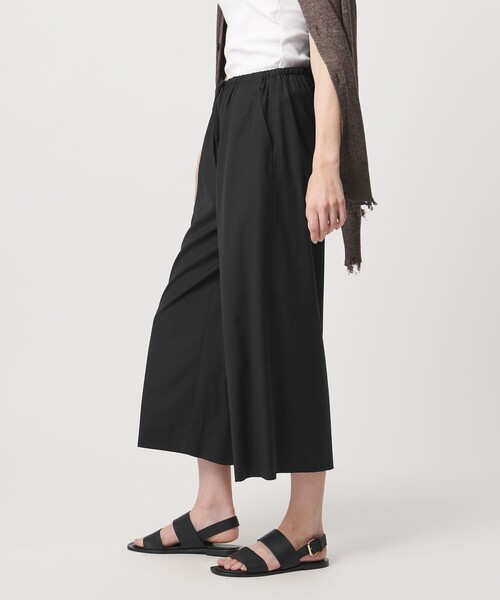 LOEFF(ロエフ)の「<LOEFF>トロピカルウール ガウチョ パンツ(その他パンツ・レディース・ブラウン系/ブラック/ワイン・0/1)」の4枚目の写真