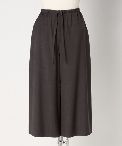 LOEFF(ロエフ)の「<LOEFF>トロピカルウール ガウチョ パンツ(その他パンツ・レディース・ブラウン系/ブラック/ワイン・0/1)」の17枚目の写真