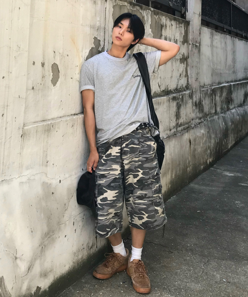 MINDBRIDGE（マインドブリッジ）の「[UNS]ドゥグッド_バックポイントオーバーサイズ半袖Tシャツ - 3カラー（Tシャツ/カットソー・メンズ・ライトブラウン/オートミール/グレー・100/105/110/95）」の17枚目の写真