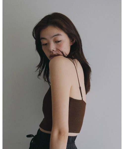 anuke(アンヌーク)の「anuke Padin Half Camisole(キャミソール・レディース・ブラック/ブラウン/ホワイト・FREE)」の13枚目の写真