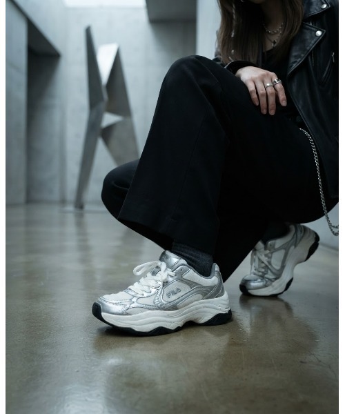 FILA(フィラ)の「ALPHA RAY / アルファレイ(スニーカー・レディース・ホワイト・26.0cm/27.0cm/28.0cm/23.0cm/24.0cm/25.0cm)」の1枚目の写真