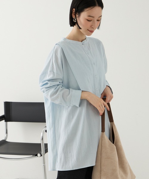 Aunely(オーネリー)の「【Aunely】洗練 バンドカラーシャツチュニック<YOSOOIシリーズ>(シャツ/ブラウス・レディース・カーキ/モカ/オフホワイト/ブラック/ブルー/チャコール・L/M)」の6枚目の写真