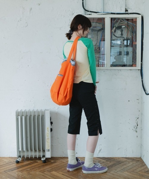 common gull products.(コモンガルプロダクツ)の「暮れかけのラグラン(Tシャツ/カットソー・レディース・ネイビー/ダークブラウン系/キナリ/イエロー系/イエロー系1/ミント・SMALL/MEDIUM/LARGE)」の9枚目の写真
