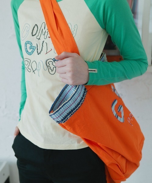 common gull products.(コモンガルプロダクツ)の「暮れかけのラグラン(Tシャツ/カットソー・レディース・ネイビー/ダークブラウン系/キナリ/イエロー系/イエロー系1/ミント・SMALL/MEDIUM/LARGE)」の12枚目の写真