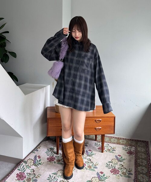 CIAOPANIC(チャオパニック)の「バタフライイバックデザインシャツ(シャツ/ブラウス・レディース・ブラック/イエロー/ブラウン・ONE SIZE)」の13枚目の写真
