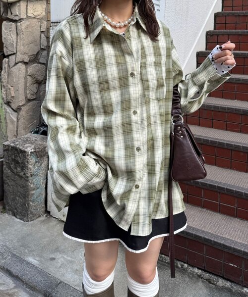 CIAOPANIC(チャオパニック)の「バタフライイバックデザインシャツ(シャツ/ブラウス・レディース・ブラック/イエロー/ブラウン・ONE SIZE)」の22枚目の写真
