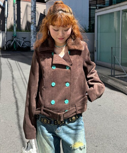 CIAOPANIC(チャオパニック)の「ダブルボタンコーデュロイファージャケット(ブルゾン・レディース・ブラウン/カーキ/パープル・ONE SIZE)」の6枚目の写真