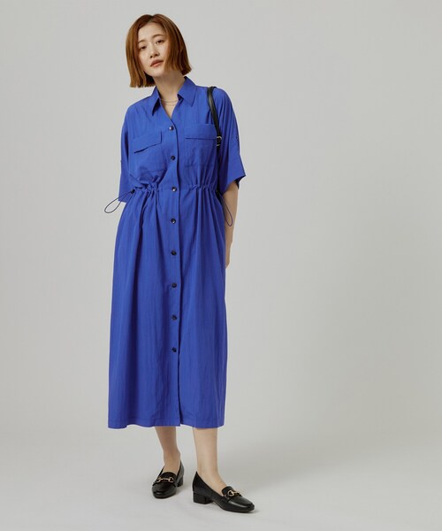 grove（グローブ）の「1枚でも羽織でも◎ ウエストドロストシャツワンピース（ワンピース・レディース・ブラック/ブルー系その他/ベージュ・02/01/04/03/05）」の18枚目の写真