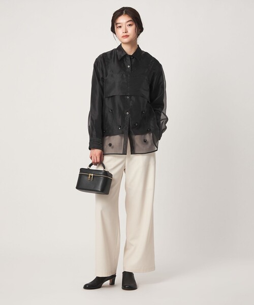 green label relaxing(グリーンレーベルリラクシング)の「<GLR_MINE>ビジュー シャツ&ビスチェ セット(シャツ/ブラウス・レディース・ブラック/ベージュ・FREE)」の14枚目の写真