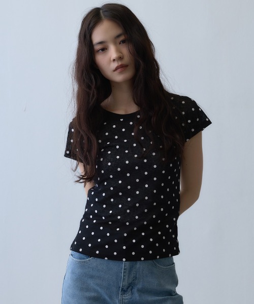 Clum(クルム)の「dot sheer compact top / ドットシアーコンパクトトップス(Tシャツ/カットソー・レディース・ブラック・MEDIUM/SMALL)」の1枚目の写真