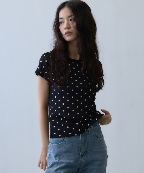 Clum(クルム)の「dot sheer compact top / ドットシアーコンパクトトップス(Tシャツ/カットソー・レディース・ブラック・MEDIUM/SMALL)」の3枚目の写真