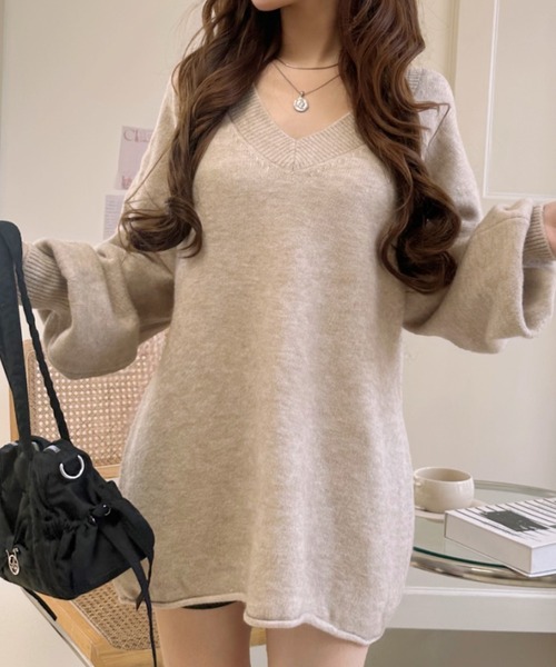 Ada.(エイダ)の「Vネック ロールヘム ロングスリーブ ルーズニットプルオーバー(ニット/セーター・レディース・イエロー/ネイビー/レッド/ベージュ・FREE)」の22枚目の写真
