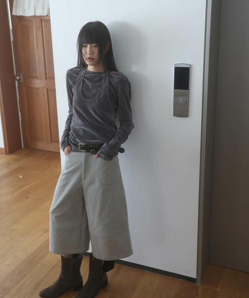 LYNTE(リンテ)の「カットラインバミューダパンツ(カーキ)(その他パンツ・レディース・その他・SMALL/MEDIUM)」の4枚目の写真