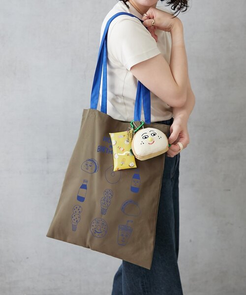 BIRTHDAY BAR（バースデイバー）の「【HONGAMA meets BIRTHDAY BAR】PVCポーチ（ポーチ・レディース・イエロー/ブルー/ホワイト・0）」の9枚目の写真