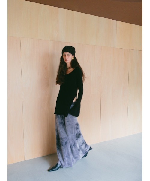 Ruh Dhan(ルーダン)の「Botanical Ice Dye Skirt(スカート・レディース・グレイッシュベージュ/ベージュ・FREE)」の11枚目の写真