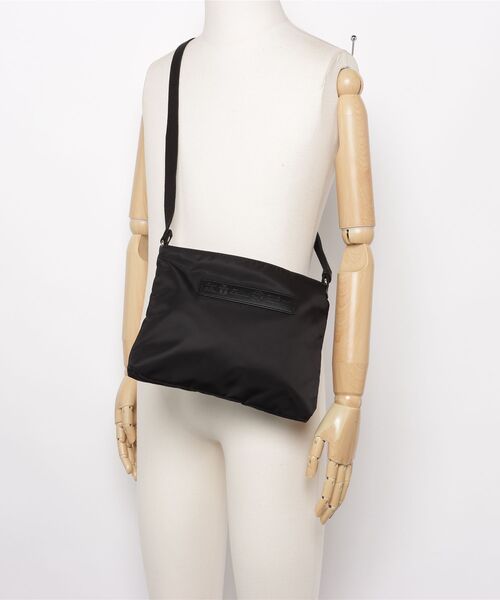 Felisi（フェリージ）の「Felisi / フェリージ：Shoulder Bag DS：17-71-DS[MUS]（ショルダーバッグ・メンズ・ブラック・FREE）」の5枚目の写真