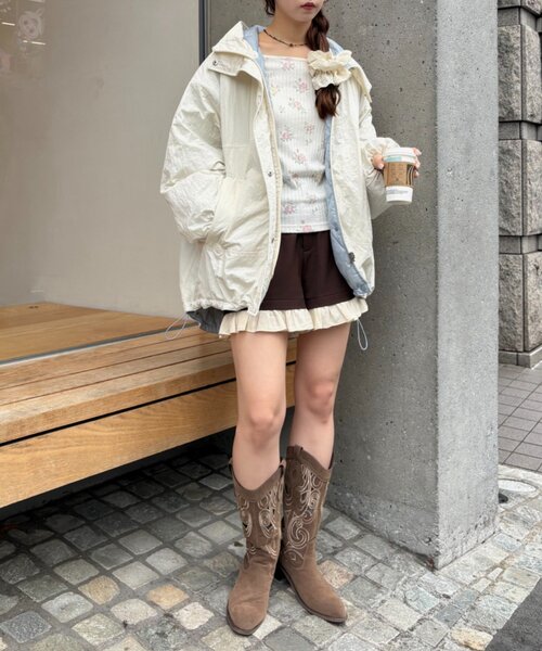 w closet（ダブルクローゼット）の「リバーシブルモンスターパーカー（モッズコート・レディース・ブルー/オフホワイト/ブラック/アイボリー・FREE）」の8枚目の写真
