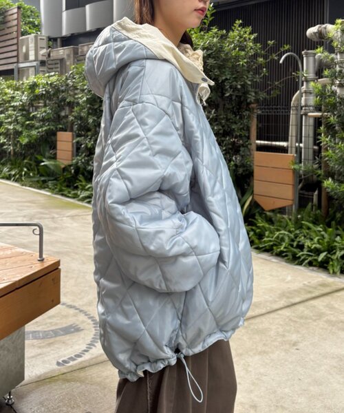 w closet（ダブルクローゼット）の「リバーシブルモンスターパーカー（モッズコート・レディース・ブルー/オフホワイト/ブラック/アイボリー・FREE）」の12枚目の写真