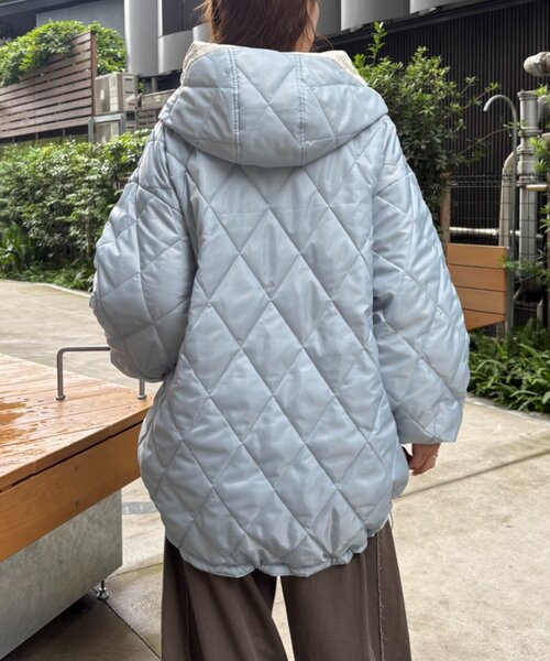 w closet（ダブルクローゼット）の「リバーシブルモンスターパーカー（モッズコート・レディース・ブルー/オフホワイト/ブラック/アイボリー・FREE）」の13枚目の写真
