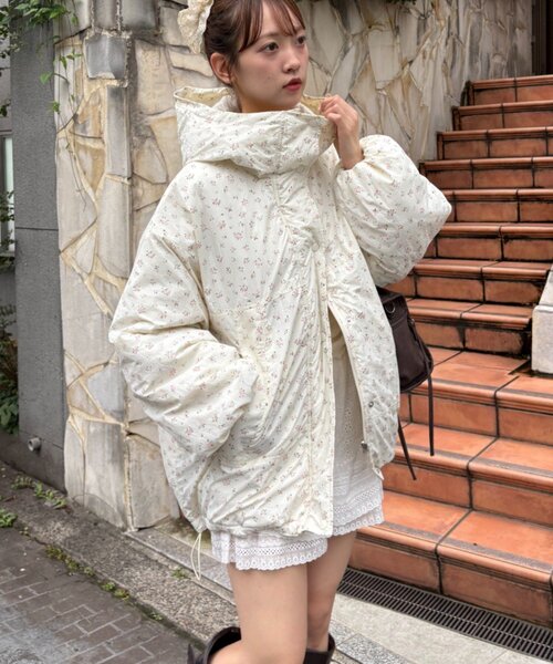 w closet（ダブルクローゼット）の「リバーシブルモンスターパーカー（モッズコート・レディース・ブルー/オフホワイト/ブラック/アイボリー・FREE）」の15枚目の写真