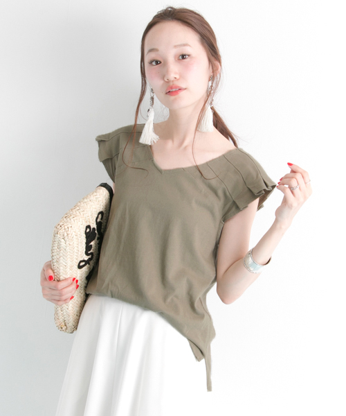 URBAN RESEARCH（アーバンリサーチ）の「UR 袖フリルTシャツ（Tシャツ/カットソー・レディース・ホワイト/ネイビー/イエロー/カーキ・FREE）」の21枚目の写真