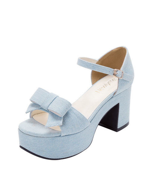 夢展望（ユメテンボウ）の「８ｃｍ厚底チャンキーヒールフェミニンリボンサンダル（サンダル・レディース・ラベンダー/ミント/チェック/ノンウォッシュ/ライトベージュ/ライトブラック/ライトホワイト/クリアレッド/ホワイト系その他/ピンクベージュ/ブルー系その他・24cm/23.5cm/24.5cm/23cm/25cm/23㎝/22cm/22.5㎝/25㎝/24㎝/24.5㎝/23.5㎝）」の8枚目の写真