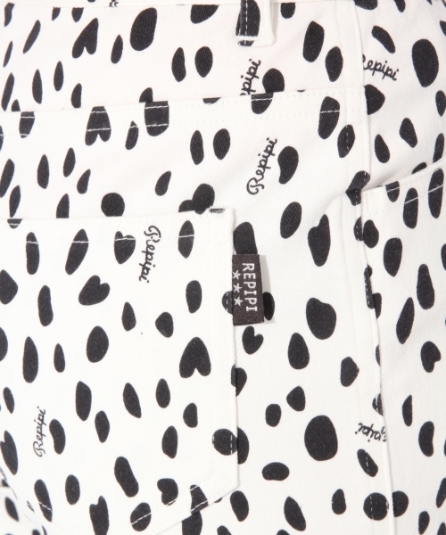 repipi armario(レピピ アルマリオ)の「ベーシックカラーショートパンツ2(その他パンツ・キッズ・レッド/グリーン/ネイビー/イエロー/その他1・X-SMALL/MEDIUM/SMALL/LARGE)」の17枚目の写真