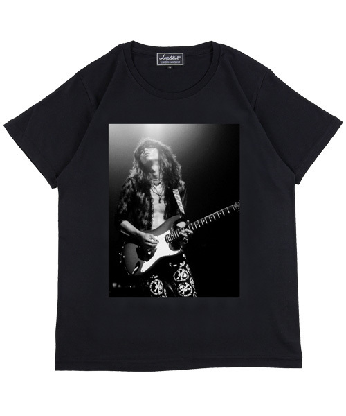 Amplifier 'RED WARRIORS' TEE design C（Tシャツ/カットソー）｜MEDICOM TOY（メディコムトイ）