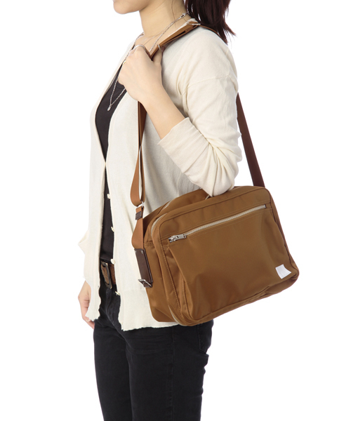 PORTER（ポーター）の「PORTER LIFT SHOULDER BAG <B印 YOSHIDA SELECT