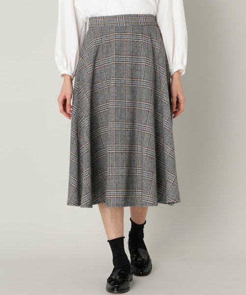 NATURAL BEAUTY BASIC(ナチュラルビューティーベーシック)の「フレアミディチェックスカート(スカート・レディース・ブラック系その他・SMALL/MEDIUM/X-SMALL)」の1枚目の写真