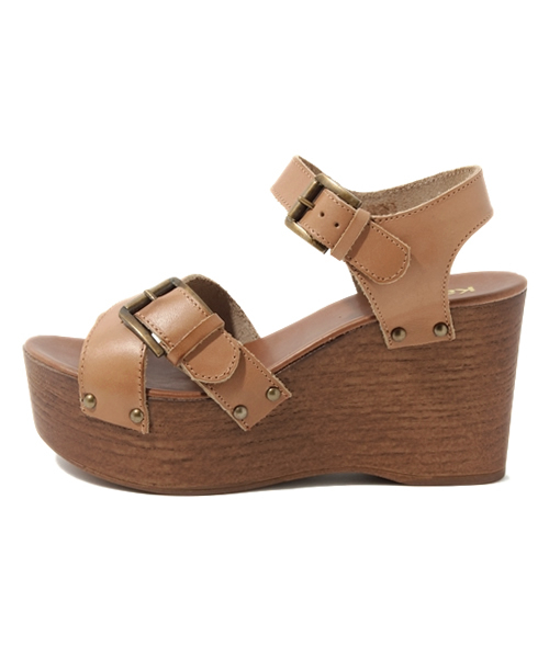 Kastane（カスタネ）の「【Kastane】SANDY SHOES 厚底サンダル（サンダル・レディース・ライトベージュ/キャメル/ブラック/ネイビー・36/37/38）」の5枚目の写真