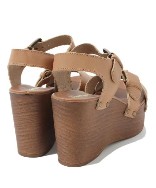 Kastane（カスタネ）の「【Kastane】SANDY SHOES 厚底サンダル（サンダル・レディース・ライトベージュ/キャメル/ブラック/ネイビー・36/37/38）」の6枚目の写真