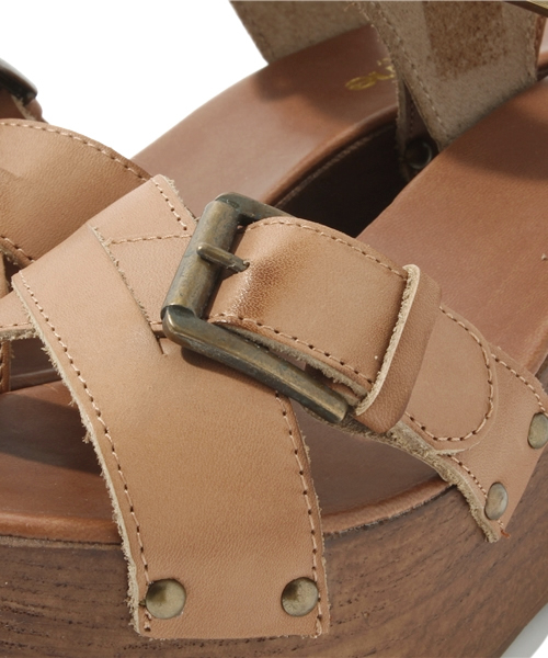 Kastane（カスタネ）の「【Kastane】SANDY SHOES 厚底サンダル（サンダル・レディース・ライトベージュ/キャメル/ブラック/ネイビー・36/37/38）」の8枚目の写真