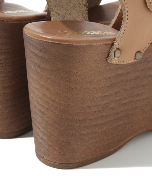 Kastane（カスタネ）の「【Kastane】SANDY SHOES 厚底サンダル（サンダル・レディース・ライトベージュ/キャメル/ブラック/ネイビー・36/37/38）」の9枚目の写真