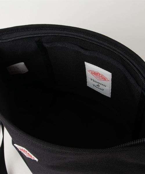 DANTON（ダントン）の「[DANTON/ダントン] コーデュラダックショルダーバッグ（ショルダーバッグ・レディース・ブラック/ベージュ/レッド/グリーン/オリーブ/ベージュ系その他/ネイビー・ONE SIZE）」の10枚目の写真