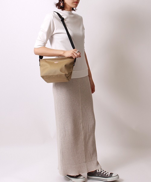 DANTON（ダントン）の「[DANTON/ダントン] コーデュラダックショルダーバッグ（ショルダーバッグ・レディース・ブラック/ベージュ/レッド/グリーン/オリーブ/ベージュ系その他/ネイビー・ONE SIZE）」の13枚目の写真