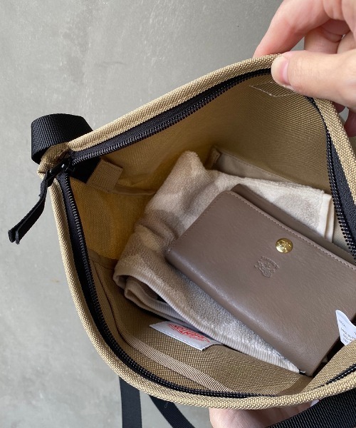DANTON（ダントン）の「[DANTON/ダントン] コーデュラダックショルダーバッグ（ショルダーバッグ・レディース・ブラック/ベージュ/レッド/グリーン/オリーブ/ベージュ系その他/ネイビー・ONE SIZE）」の20枚目の写真