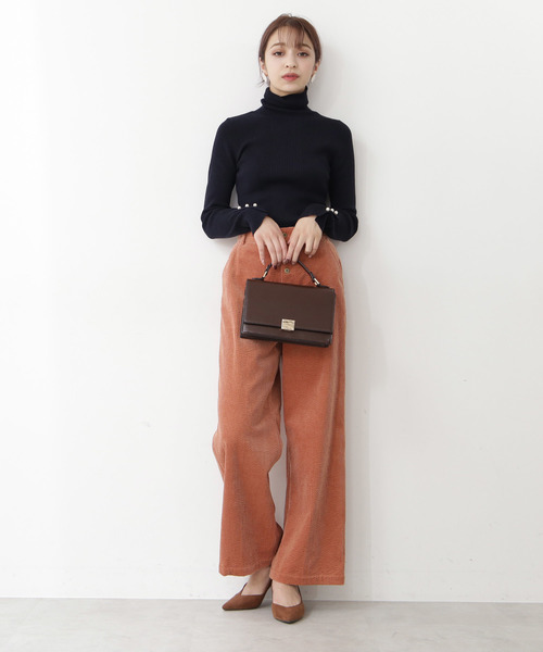 N.（N. Natural Beauty Basic）（エヌエヌナチュラルビューティーベーシック）の「◆パール釦タートルニット（ニット/セーター・レディース・ホワイト/ホワイト系その他/ブラウン/ブルー/ネイビー・MEDIUM）」の7枚目の写真