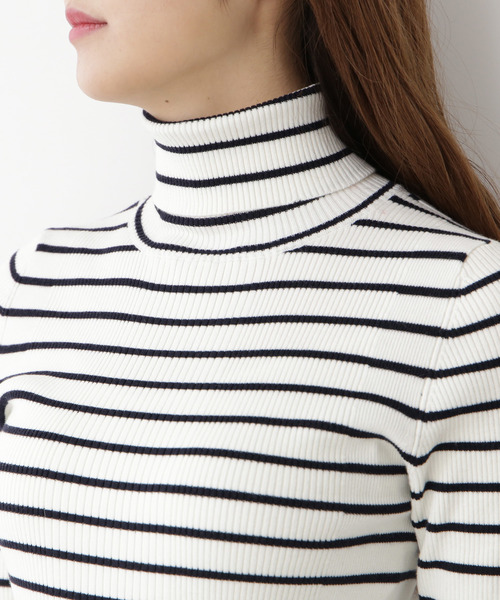 N.（N. Natural Beauty Basic）（エヌエヌナチュラルビューティーベーシック）の「◆パール釦タートルニット（ニット/セーター・レディース・ホワイト/ホワイト系その他/ブラウン/ブルー/ネイビー・MEDIUM）」の11枚目の写真