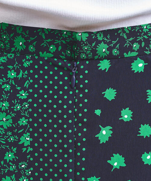 UNITED ARROWS(ユナイテッドアローズ)の「UWSC フラワードットプリント スカート◆(スカート・レディース・ケリー/ロイヤルブルー/ブラック・42/40/38/36)」の21枚目の写真