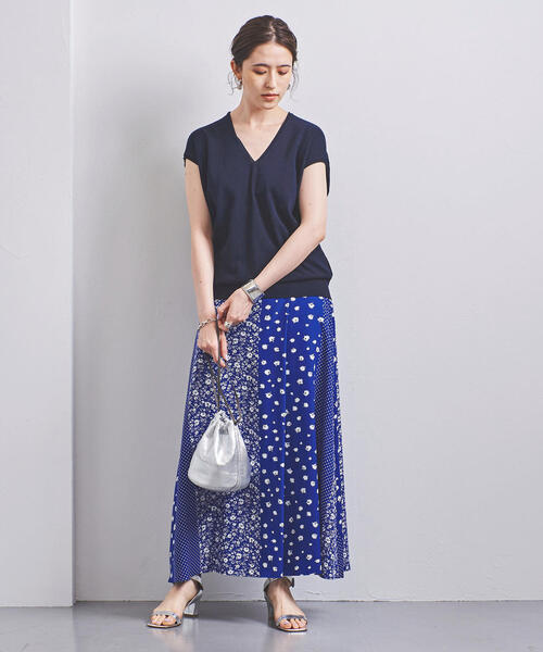 UNITED ARROWS(ユナイテッドアローズ)の「UWSC フラワードットプリント スカート◆(スカート・レディース・ケリー/ロイヤルブルー/ブラック・42/40/38/36)」の19枚目の写真