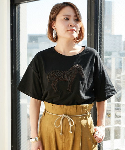 ear PAPILLONNER（イアパピヨネ）の「シマウマＴシャツ（Tシャツ/カットソー・レディース・ホワイト/ブラック/カーキ・FREE）」の9枚目の写真