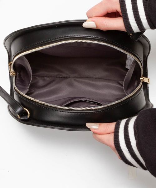 夢展望（ユメテンボウ）の「ハーフムーンスタッズショルダーバッグ（ショルダーバッグ・レディース・ブラック/ワイン/ライトベージュ・FREE）」の7枚目の写真