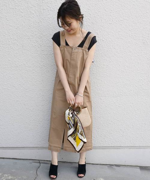 Khaju（カージュ）の「FRUITS OF THE LOOM:ジャンパースカート（ジャンパースカート・レディース・ブラック/ベージュ・ONE SIZE）」の2枚目の写真